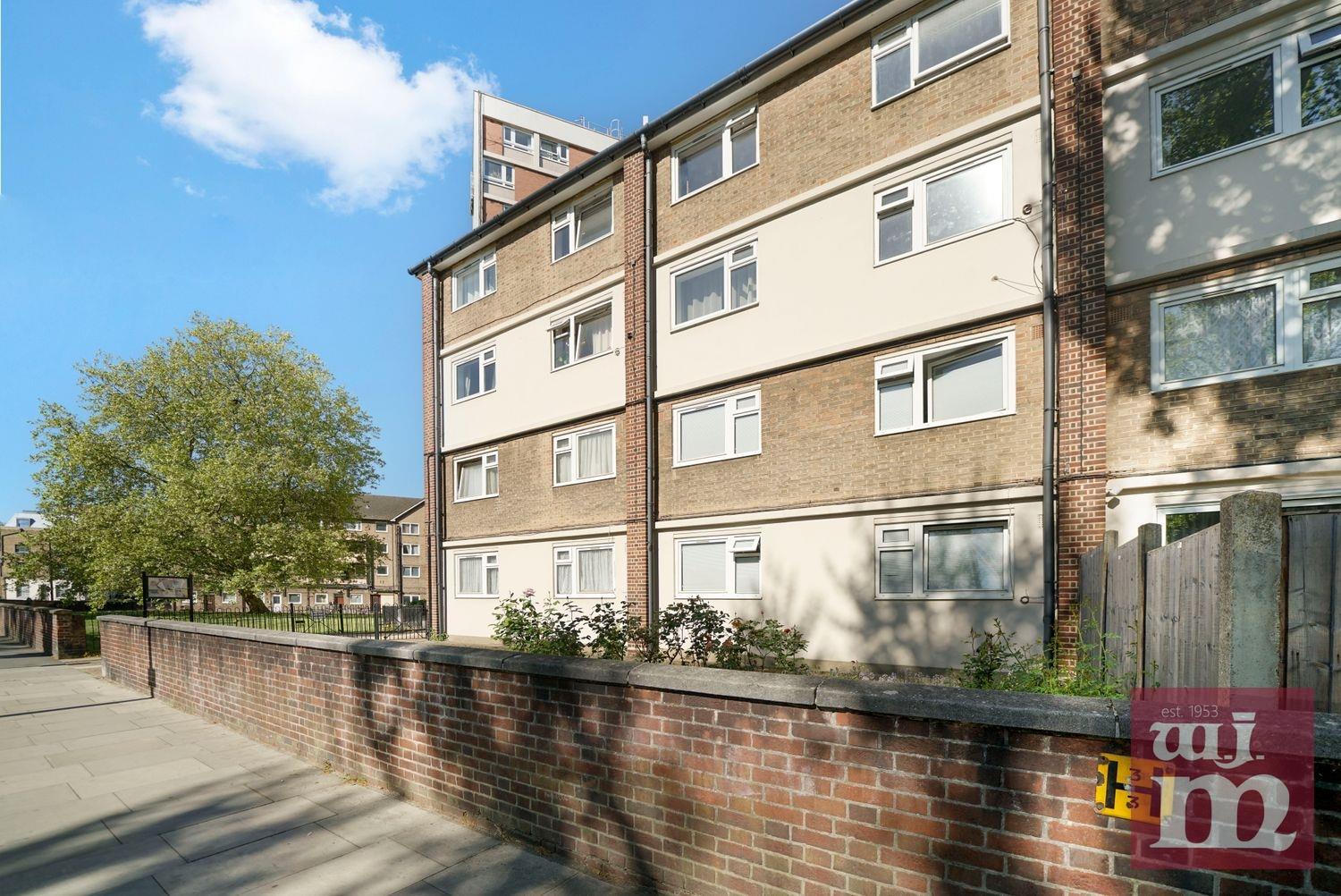 5 bed property in Allen E McAuliffe House, Bethnal Green